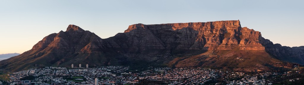 table-mountain-3607634_1920